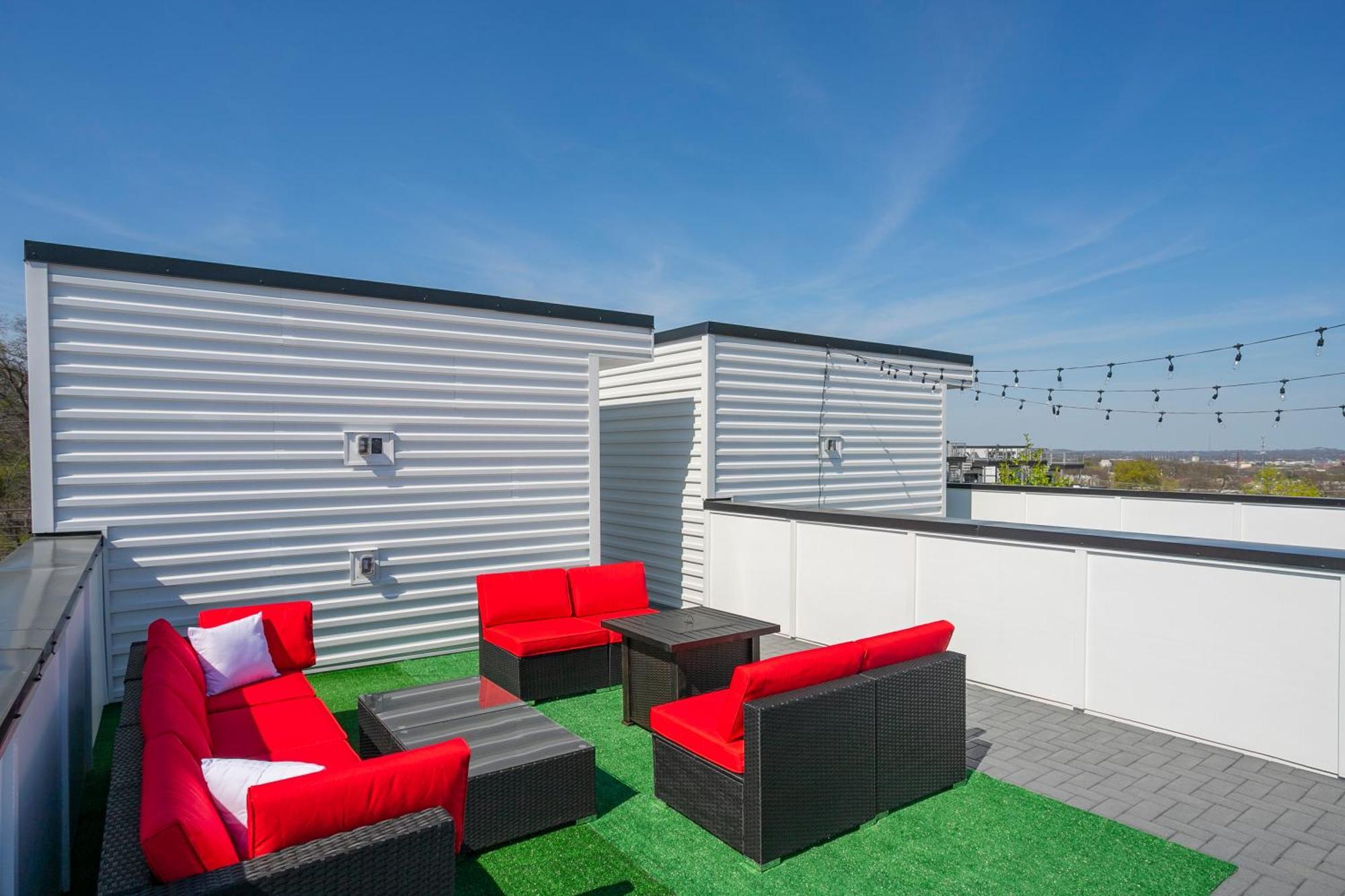 Luxury Townhome Skyline Views Mins To Dt ناشفيل المظهر الخارجي الصورة